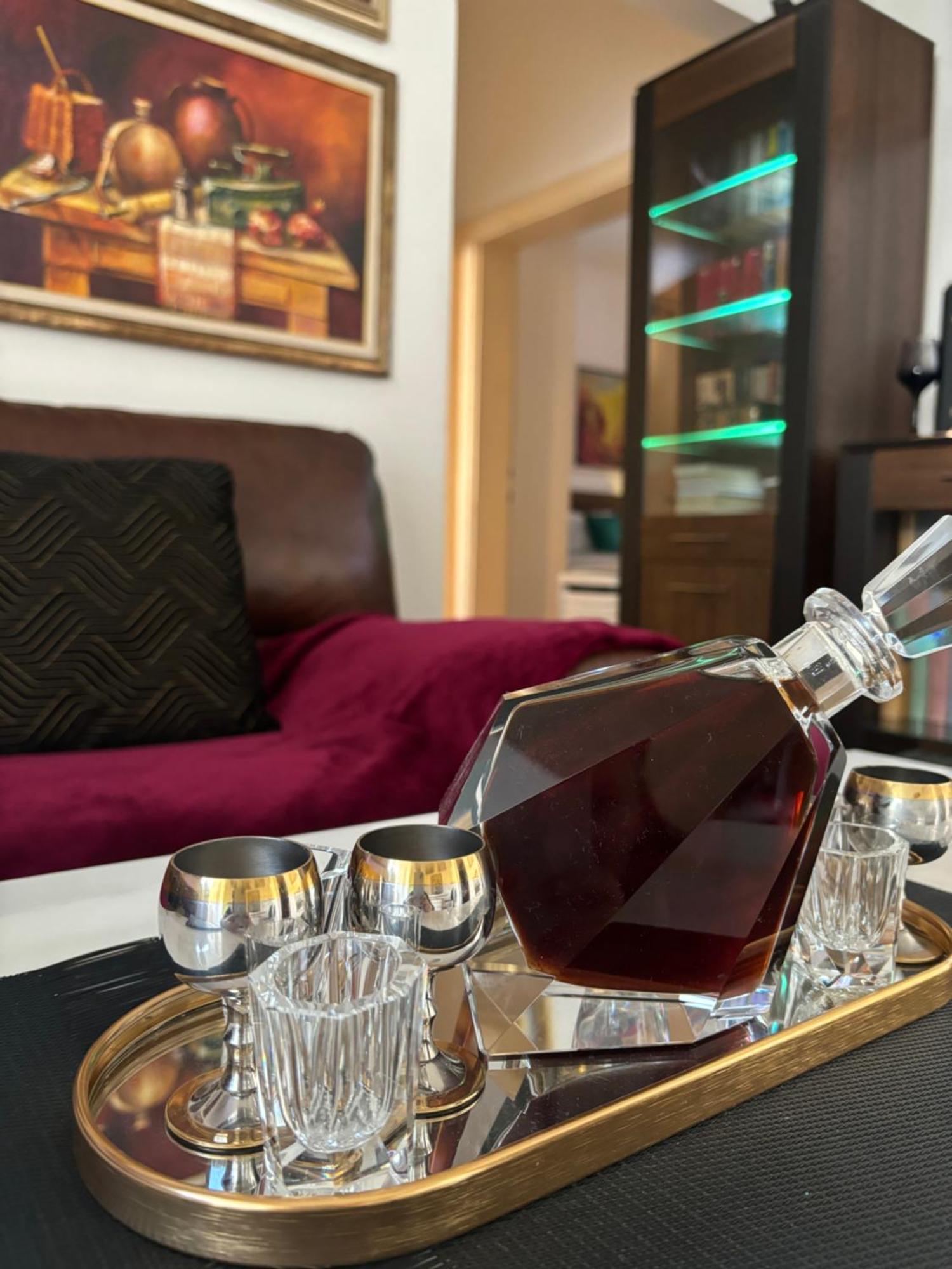 Stylish King Downtown Apartment Podgorica Bagian luar foto